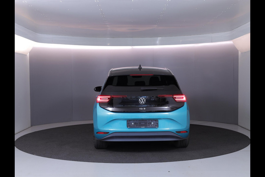 Volkswagen ID.3 First Plus 58 kWh 204pk|trekhaak| Matrix LED | interieurvoorverwarming| Camera| Navi|19'LM-velgen
