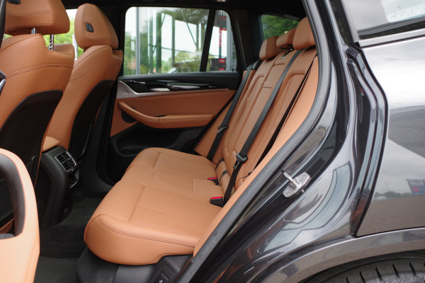 BMW iX3 High Executive 80 kWh 286 PK, Panoramadak, Leder, Driving. Ass. Prof, Camera,