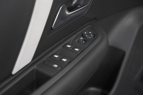 Citroën C4 1.2 Hybrid 145pk Max | 360 Camera | Adaptieve Cruise Control | Navigatie | Apple Carplay