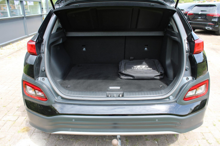 Hyundai Kona EV Limited 64 kWh | Trekhaak | Leder | Stoelverwarming/Koeling