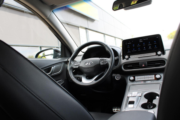 Hyundai Kona EV Limited 64 kWh | Trekhaak | Leder | Stoelverwarming/Koeling