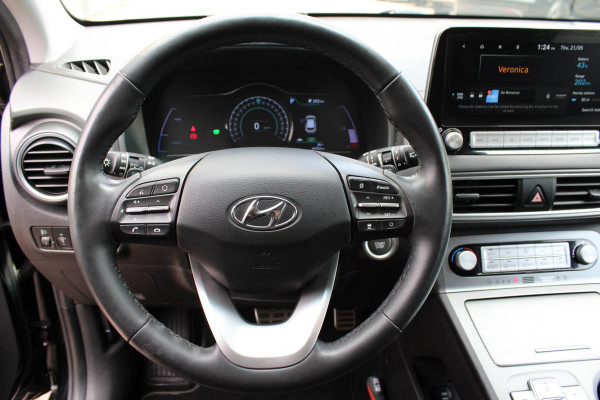 Hyundai Kona EV Limited 64 kWh | Trekhaak | Leder | Stoelverwarming/Koeling