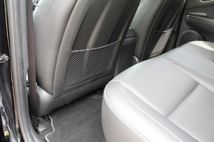 Hyundai Kona EV Limited 64 kWh | Trekhaak | Leder | Stoelverwarming/Koeling