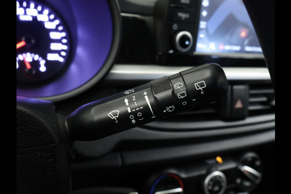 Kia Picanto 1.0 CVVT ComfortPlusLine Navigator Sport (APPLE CARPLAY,NAVI,CAMERA,ELEKTRISCH PAKKET,LED,SPORTSTOELEN,LM VELGEN)