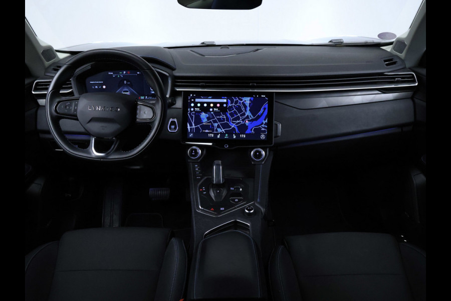Lynk & Co 01 1.5 Sport (SCHUIFDAK,APPLE CARPLAY,NAVI,CAMERA,360 VIEW,STOELVERWARMING,CLIMATE,CRUISE,GETINT,SPORTSTOELEN,LM VELGEN)