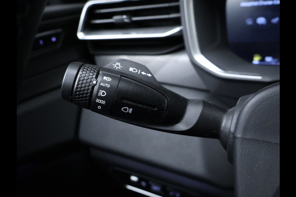 Lynk & Co 01 1.5 Sport (SCHUIFDAK,APPLE CARPLAY,NAVI,CAMERA,360 VIEW,STOELVERWARMING,CLIMATE,CRUISE,GETINT,SPORTSTOELEN,LM VELGEN)