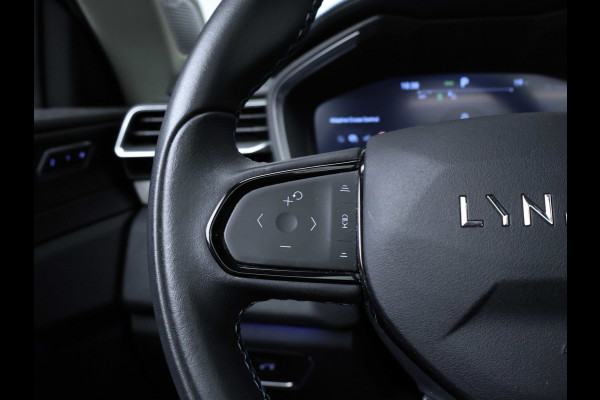 Lynk & Co 01 1.5 Sport (SCHUIFDAK,APPLE CARPLAY,NAVI,CAMERA,360 VIEW,STOELVERWARMING,CLIMATE,CRUISE,GETINT,SPORTSTOELEN,LM VELGEN)