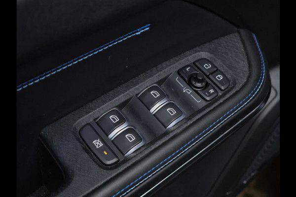 Lynk & Co 01 1.5 Sport (SCHUIFDAK,APPLE CARPLAY,NAVI,CAMERA,360 VIEW,STOELVERWARMING,CLIMATE,CRUISE,GETINT,SPORTSTOELEN,LM VELGEN)