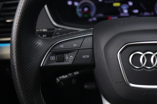 Audi Q5 50 TFSI e 3xS-LINE PANO/CARPLAY/SFEERVER/STOELVER/VOL