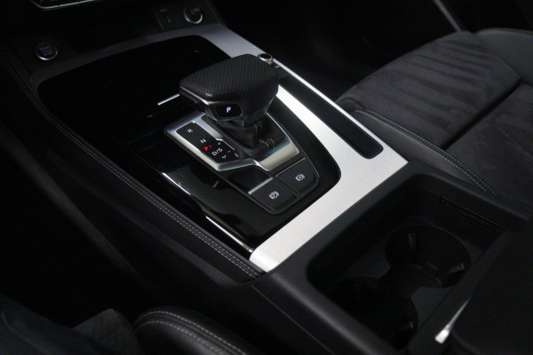 Audi Q5 50 TFSI e 3xS-LINE PANO/CARPLAY/SFEERVER/STOELVER/VOL