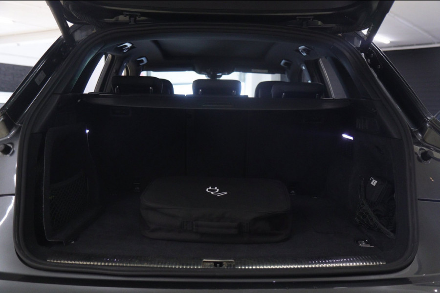 Audi Q5 50 TFSI e 3xS-LINE PANO/CARPLAY/SFEERVER/STOELVER/VOL