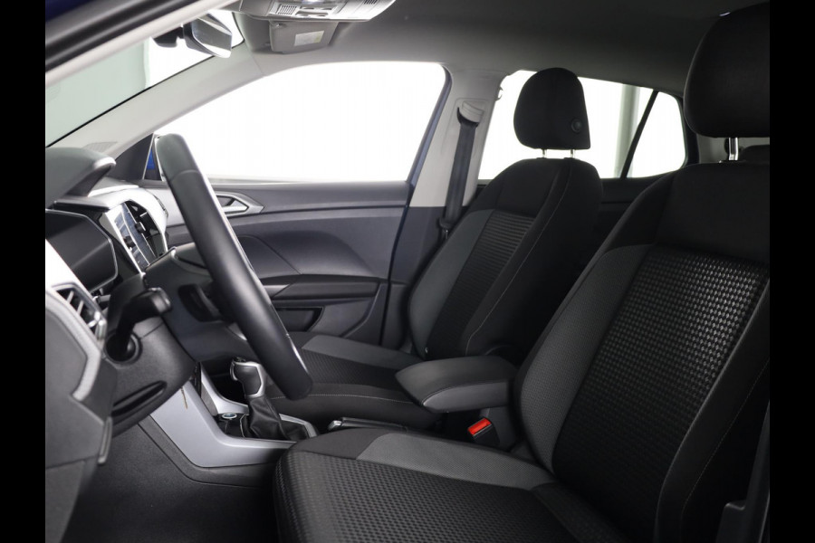 Volkswagen T-Cross 1.0 TSI R-Line 110PK | Automaat | Navigatie | Camera | Digitaal dashboard | Stoelverwarming