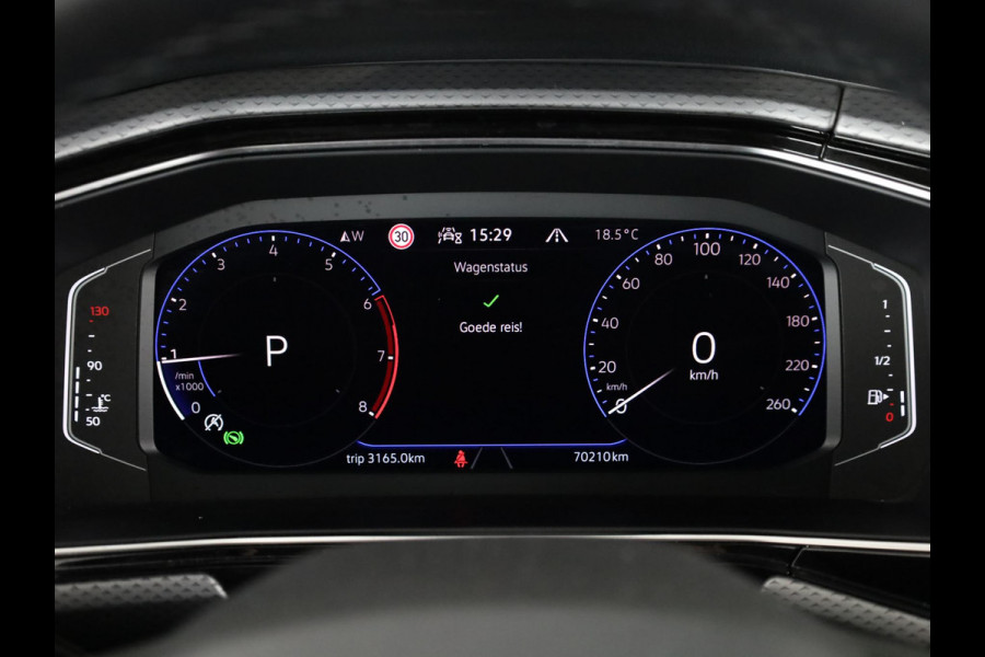 Volkswagen T-Cross 1.0 TSI R-Line 110PK | Automaat | Navigatie | Camera | Digitaal dashboard | Stoelverwarming