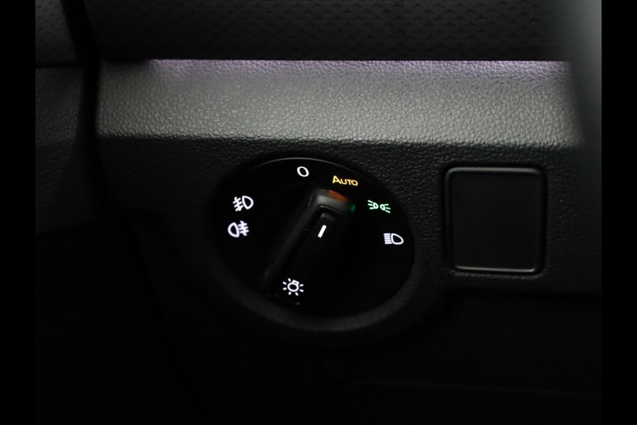 Volkswagen T-Cross 1.0 TSI R-Line 110PK | Automaat | Navigatie | Camera | Digitaal dashboard | Stoelverwarming
