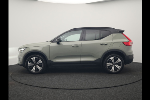 Volvo XC40 Recharge Ultimate 67 kWh 231pk Dealer O.H. | Trekhaak Af Fabriek | Panodak | Adaptive Cruise | 360 Camera | Harman / Kardon | Warmtepomp | Sportstoelen Memory & Verwarmd | Keyless | Blis | Stuur Verwarmd | Google Assistent | DAB |