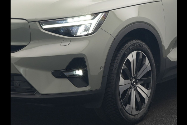 Volvo XC40 Recharge Ultimate 67 kWh 231pk Dealer O.H. | Trekhaak Af Fabriek | Panodak | Adaptive Cruise | 360 Camera | Harman / Kardon | Warmtepomp | Sportstoelen Memory & Verwarmd | Keyless | Blis | Stuur Verwarmd | Google Assistent | DAB |