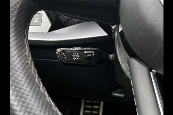 Audi A3 Limousine 30 TFSI S edition DEMO ! Navigatie Apple Carplay/Android Auto Parkeersensoren Adaptive Cruise Control Virtual Cockpit Climate Control Getinte ramen Lichtmetalen velgen