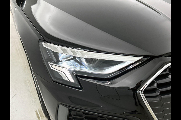 Audi A3 Limousine 30 TFSI S edition DEMO ! Navigatie Apple Carplay/Android Auto Parkeersensoren Adaptive Cruise Control Virtual Cockpit Climate Control Getinte ramen Lichtmetalen velgen
