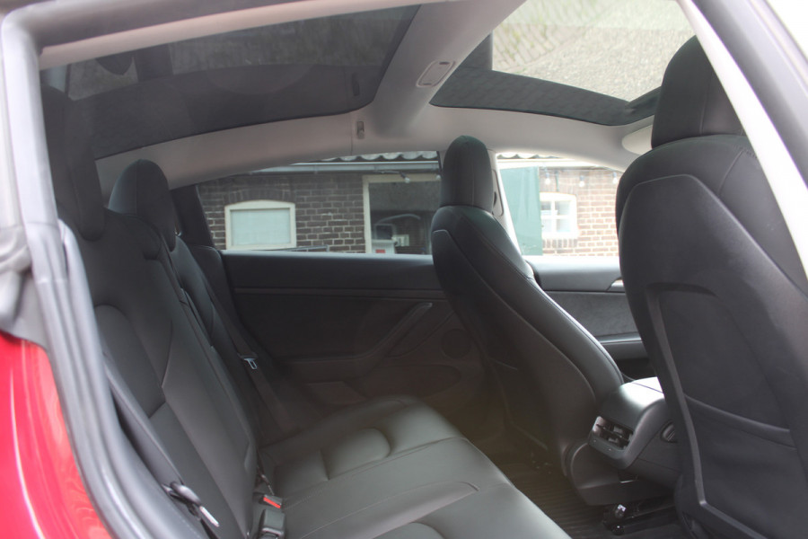 Tesla Model 3 Long Range AWD 75 kWh SOh 91,5% LEER PANO NAVI