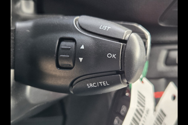 Peugeot e-Expert Long L3 75 kWh PDC  Stoelverwarming Airco Achteruitrijcamera Cruise control