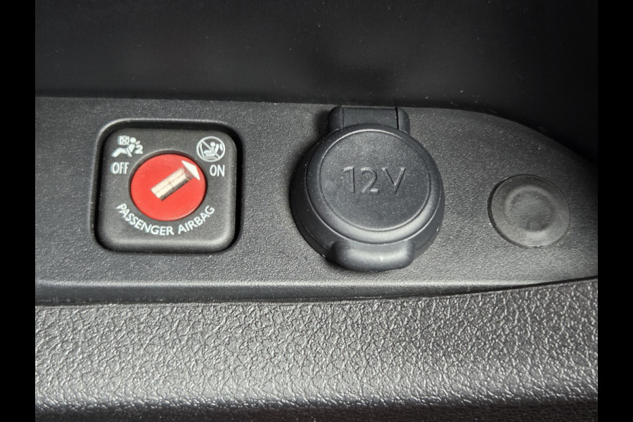 Opel e-Vivaro /Peugeot e-Expert Long L3 75 kWh PDC  Stoelverwarming Airco Achteruitrijcamera Cruise control