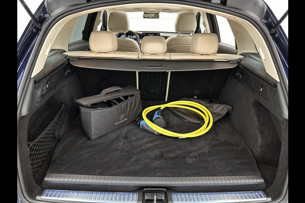 Mercedes-Benz GLC 300e 4MATIC Business Solution Luxury / 360camera / Navi / Panorama dak / Leder Bicolor / Apk 11-2027