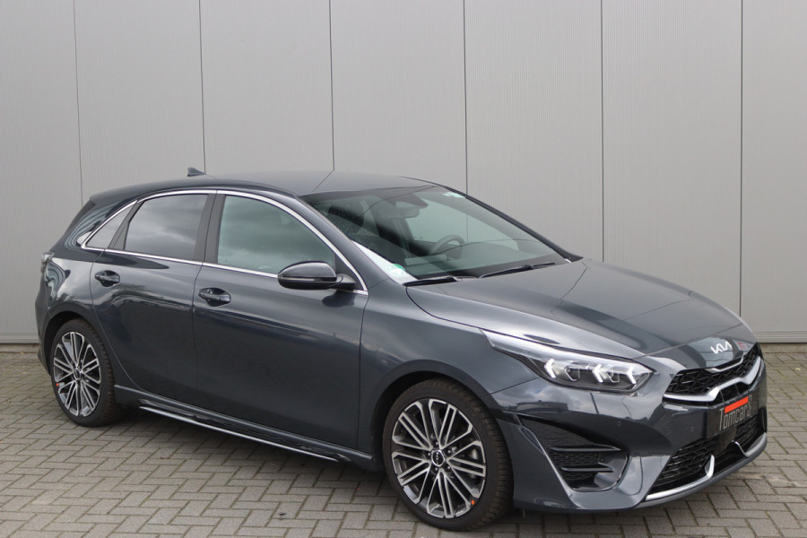 Kia Ceed 1.5 T-GDi 140PK Automaat GT-Line 12-2025!/Navigatie/Adapt.-cruise/Keyfree/Winter-pack