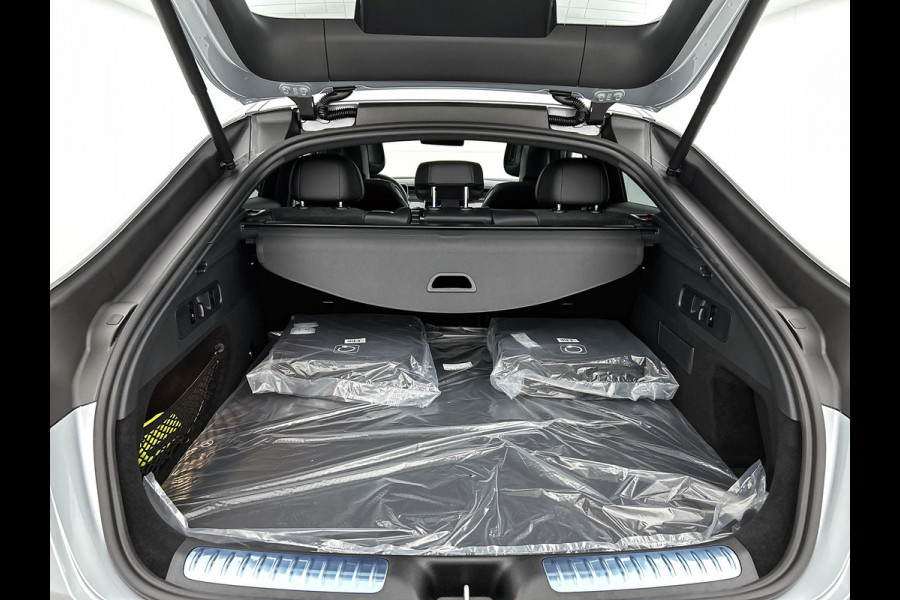 Mercedes-Benz GLC Coupé 300e 4MATIC Sport Edition | Premium | Nightpakket | Treeplanken in aluminiumlook | Trekhaak | DISTRONIC | AMG spoiler | URBAN GUARD Plus | Smartphone-integratie | Sfeerverlichting |