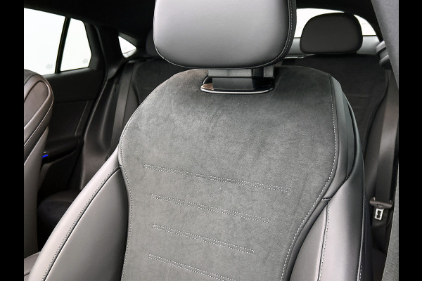 Mercedes-Benz GLC Coupé 300e 4MATIC Sport Edition | Premium | Nightpakket | Treeplanken in aluminiumlook | Trekhaak | DISTRONIC | AMG spoiler | URBAN GUARD Plus | Smartphone-integratie | Sfeerverlichting |