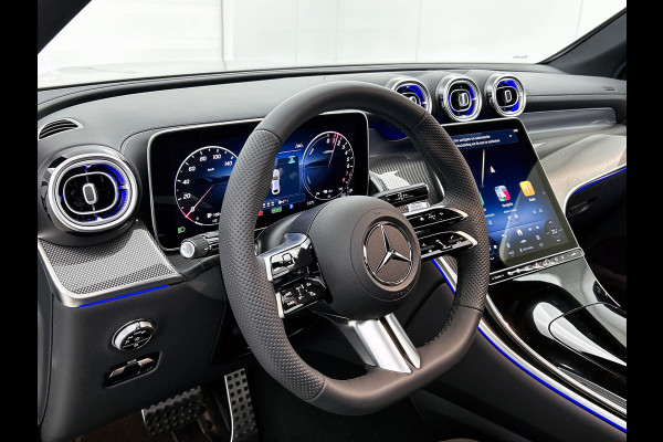 Mercedes-Benz GLC Coupé 300e 4MATIC Sport Edition | Premium | Nightpakket | Treeplanken in aluminiumlook | Trekhaak | DISTRONIC | AMG spoiler | URBAN GUARD Plus | Smartphone-integratie | Sfeerverlichting |