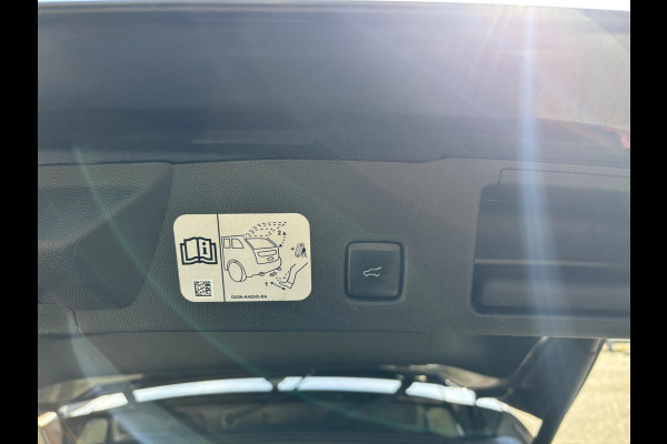 Ford Kuga 2.5 PHEV Vignale | 225pk | Winter Pack | Adaptieve Cruise Control | Panorama Dak |