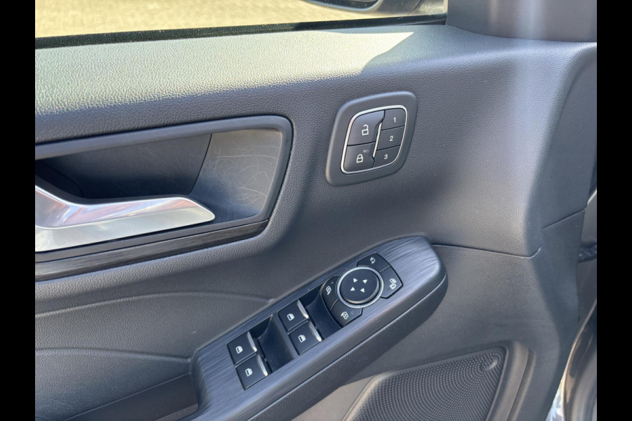 Ford Kuga 2.5 PHEV Vignale | 225pk | Winter Pack | Adaptieve Cruise Control | Panorama Dak |