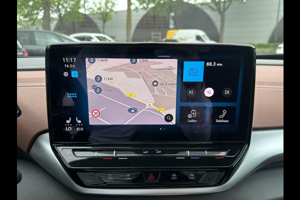Volkswagen ID.5 PRO PERFORMANCE 77 kWh SOH 92% | CAMERA | STOEL + STUURVERWARMING | RIJKLAAR GELEVERD MET 12 MND BOVAG GARANTIE |