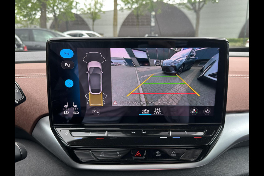 Volkswagen ID.5 PRO PERFORMANCE 77 kWh SOH 92% | CAMERA | STOEL + STUURVERWARMING | RIJKLAAR GELEVERD MET 12 MND BOVAG GARANTIE |