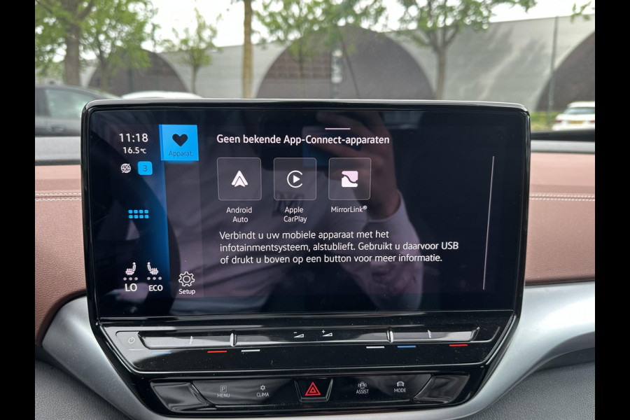 Volkswagen ID.5 PRO PERFORMANCE 77 kWh SOH 92% | CAMERA | STOEL + STUURVERWARMING | RIJKLAAR GELEVERD MET 12 MND BOVAG GARANTIE |