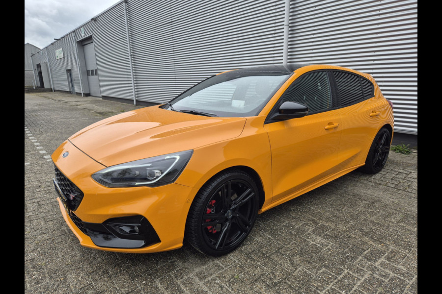 Ford Focus 2.3 EcoBoost ST-3 ,Panorama,Nav-Carplay-Head-Up,Stoel-stuur-voorruitverwarming,Park-control,