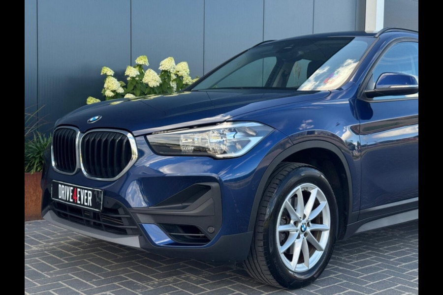 BMW X1 1.8i sDrive Executive | Trekhaak | Groot scherm