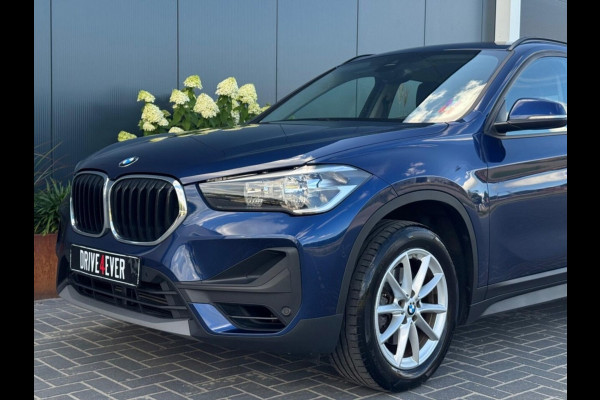 BMW X1 1.8i sDrive Executive | Trekhaak | Groot scherm