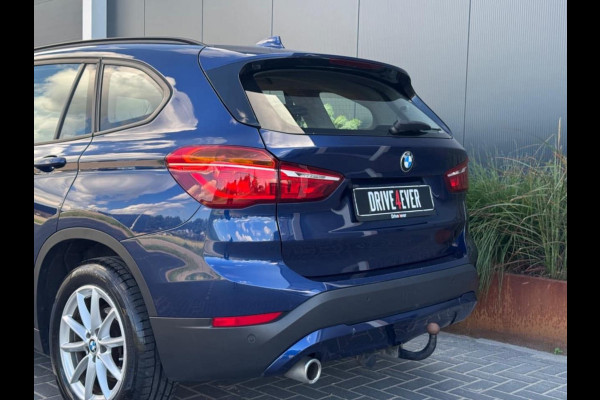 BMW X1 1.8i sDrive Executive | Trekhaak | Groot scherm