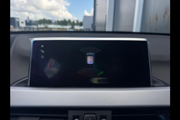BMW X1 1.8i sDrive Executive | Trekhaak | Groot scherm