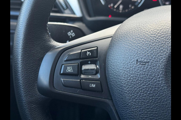 BMW X1 1.8i sDrive Executive | Trekhaak | Groot scherm