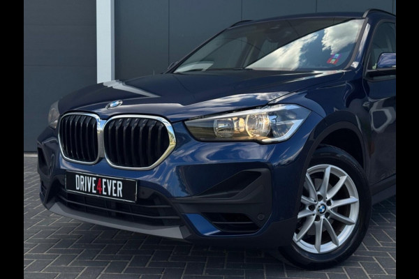 BMW X1 1.8i sDrive Executive | Trekhaak | Groot scherm