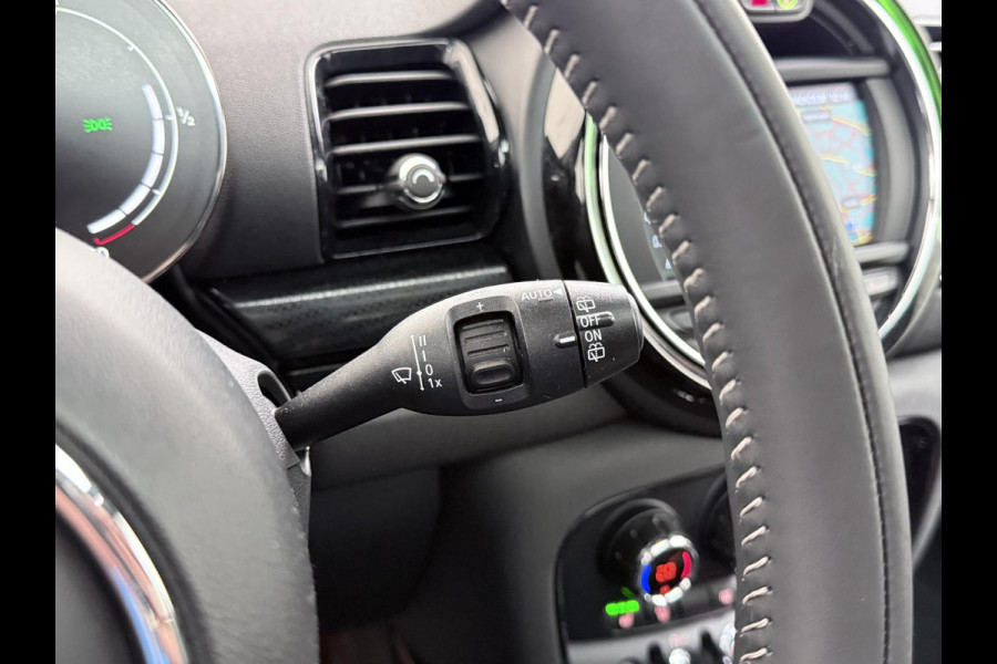 MINI Clubman 1.5 Cooper Richmond Park Edition | PANORAMA DAK | CAMERA| STOELVERW. | LEER| KEYLESS| ORIGINEEL NL AUTO  RIJKLAARPRIJS INCL. 12 MND BOVAG GARANTIE