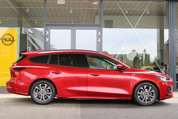 Ford FOCUS Wagon 1.0 EcoBoost Hybrid ST Line X | Head-Up | Adaptieve cruise | Trekhaak | Winterpack