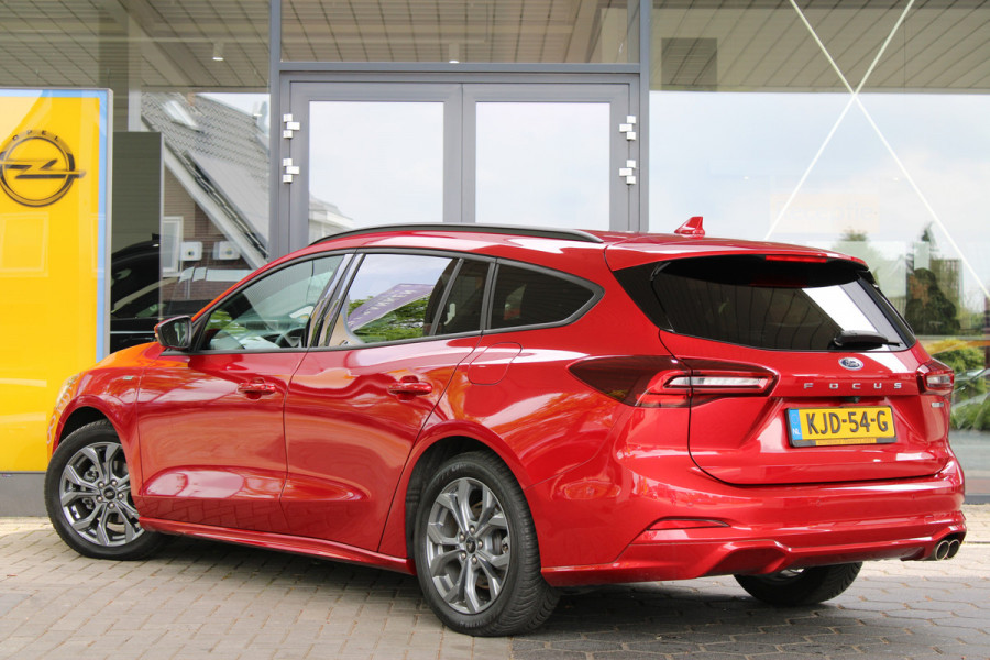 Ford FOCUS Wagon 1.0 EcoBoost Hybrid ST Line X | Head-Up | Adaptieve cruise | Trekhaak | Winterpack
