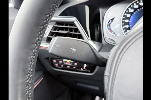 BMW 3 Serie Touring 320i Executive M Sport PANORAMADAK | ADAPTIVE CRUISE | BMW DEALER ONDERHOUDEN | GROOT ONDERHOUD GEHAD | RIJKLAAR | ELEKTRISCHE ACHTERKLEP | CAMERA | STOELVERWARMING | 12 MND BOVAG GARANTIE | APPLE CARPLAY