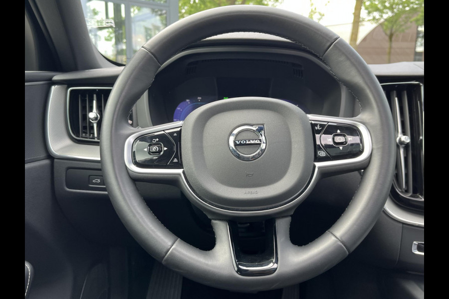 Volvo XC60 AWD Recharge PANORAMA DAK | APPLE CAR. | 360° CAM | DEALER ONDERHOUDEN | MEM. SEAT | 21 INCH VELGEN