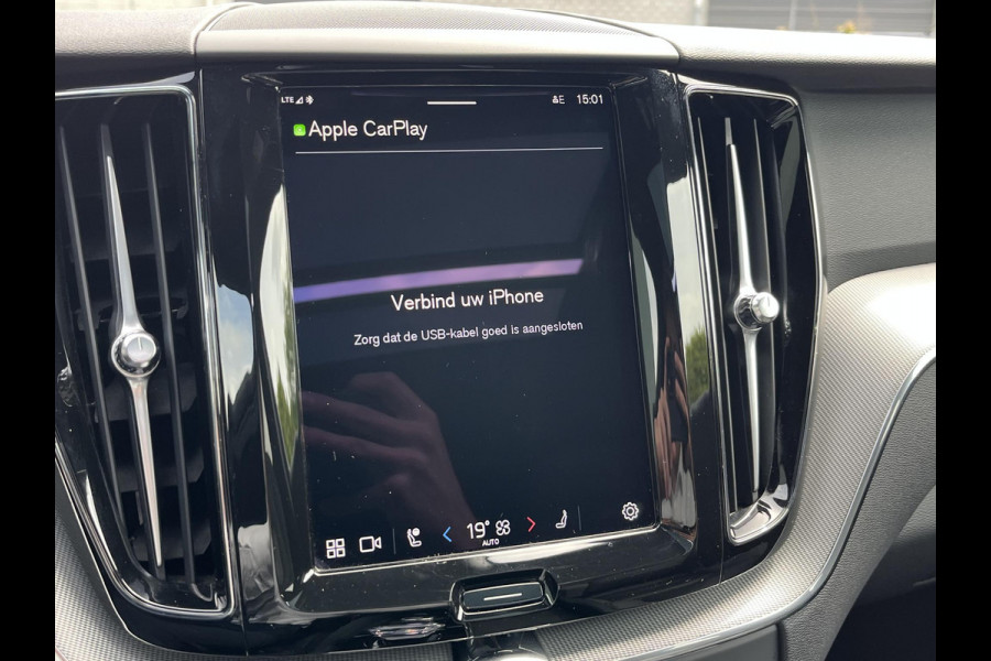 Volvo XC60 AWD Recharge PANORAMA DAK | APPLE CAR. | 360° CAM | DEALER ONDERHOUDEN | MEM. SEAT | 21 INCH VELGEN