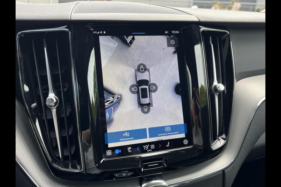 Volvo XC60 AWD Recharge PANORAMA DAK | APPLE CAR. | 360° CAM | DEALER ONDERHOUDEN | MEM. SEAT | 21 INCH VELGEN
