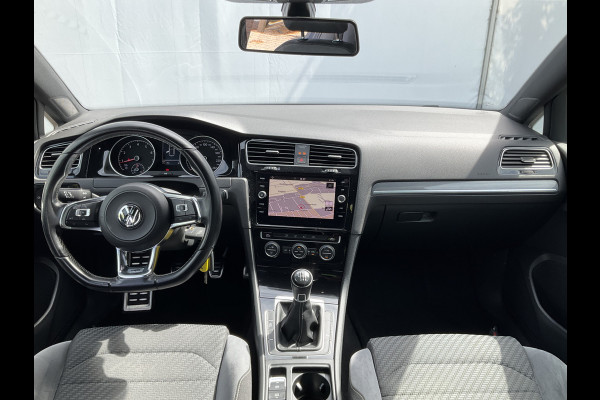 Volkswagen Golf 1.4 TSI Highline Business R-Line Adap.Cruise Navi Pdc Clima Led Voll.Onderhouden!